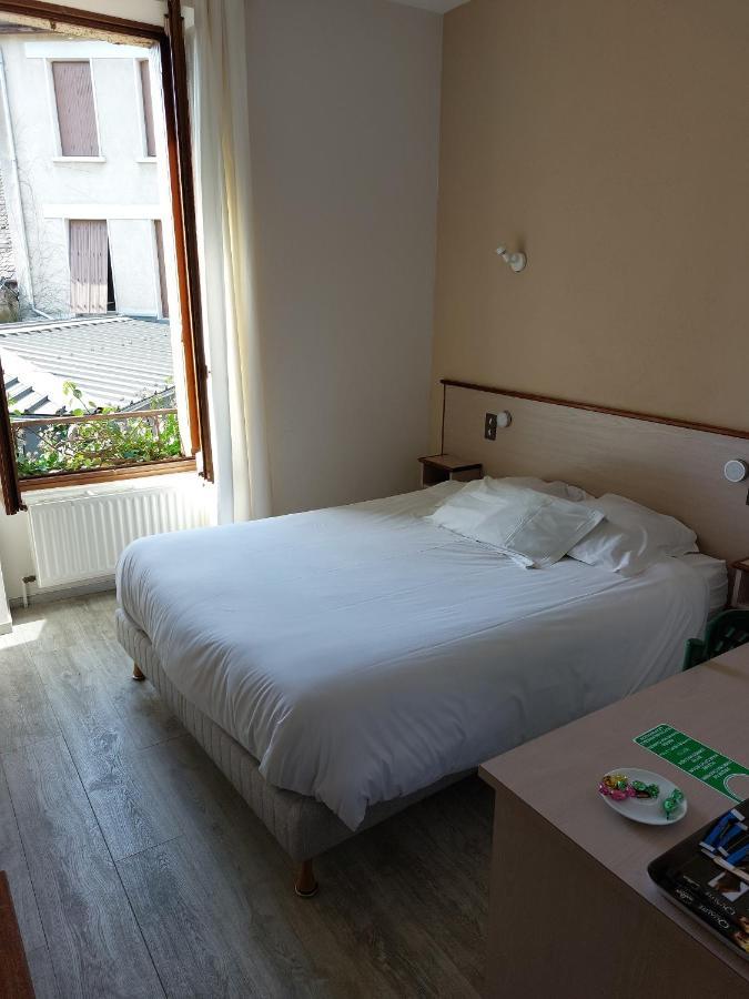 Hotel De France Objat エクステリア 写真