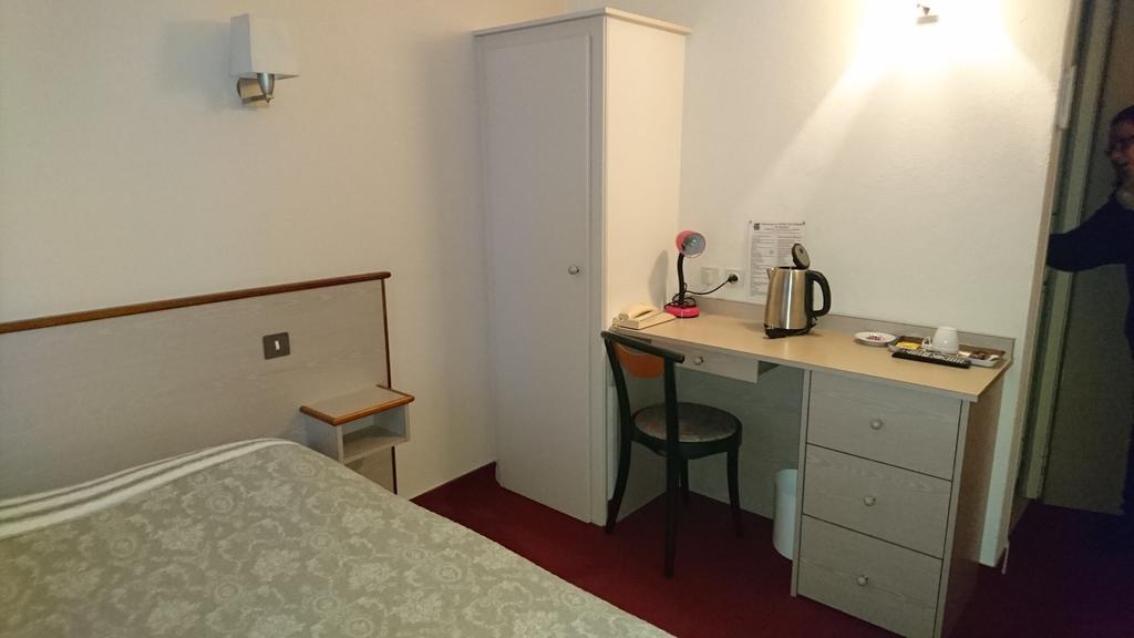 Hotel De France Objat エクステリア 写真